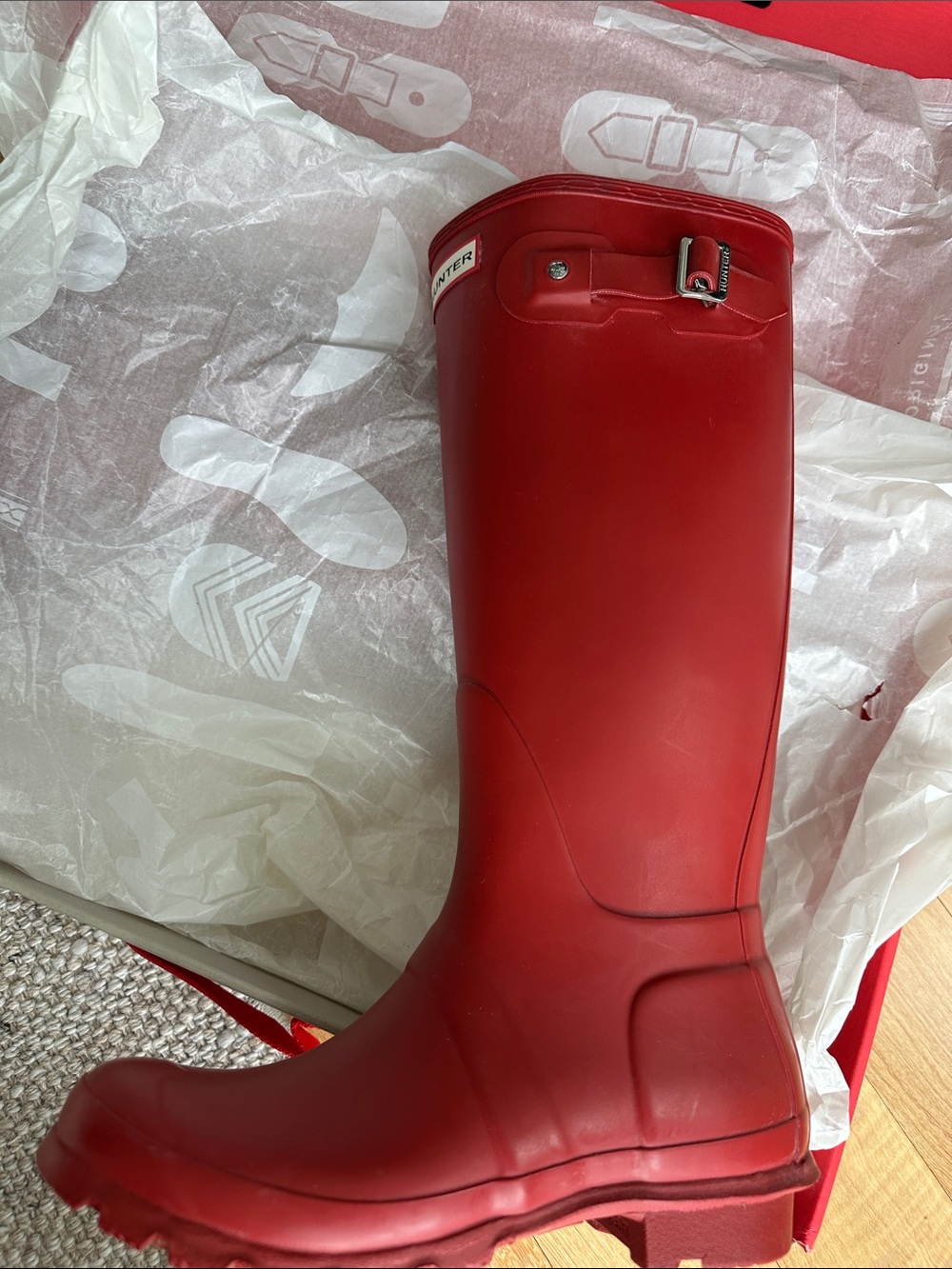 Hunter Original Tall Waterproof Rain Boots in Military Red Womens size 7 - Picture 7 of 9